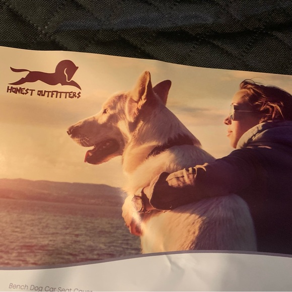 X-LargeHonest Back Seat Extender for Dogs, 57.4W 30.3L  Hard Bottom NWT - Picture 13 of 15